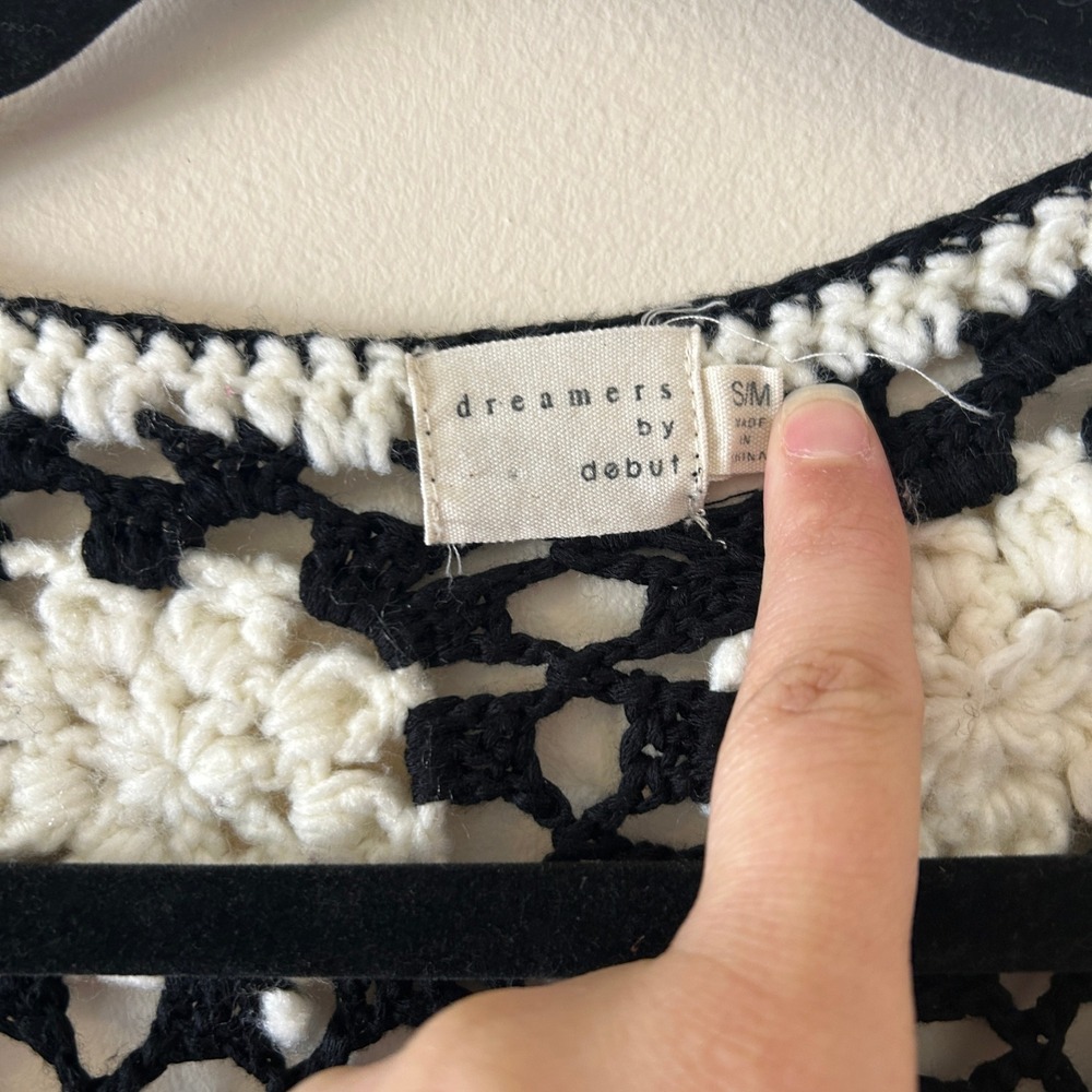 Dreamers by Debut Black White Daisy Flower Crochet‎ Vest Boho festival S/M - Picture 3 of 8